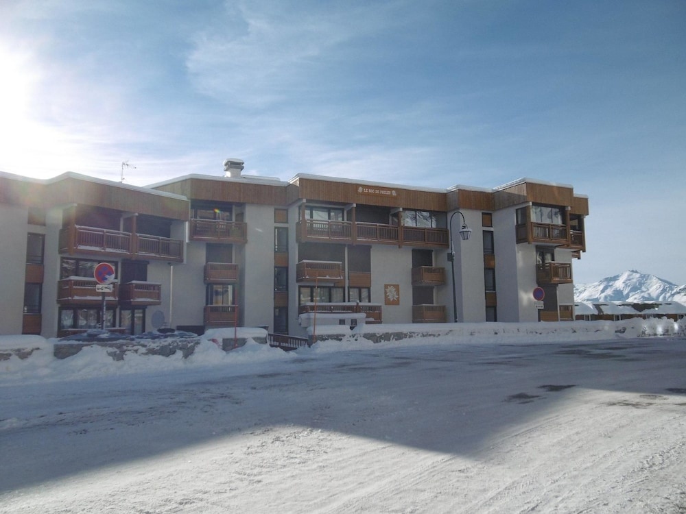 nice 4 persons studio in front of the slopes Holiday home 0 agence la