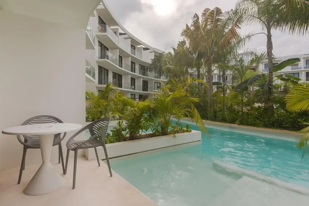 Modern Stunning Studio Swim-up Pool Fully-equipped Gym, Tulum