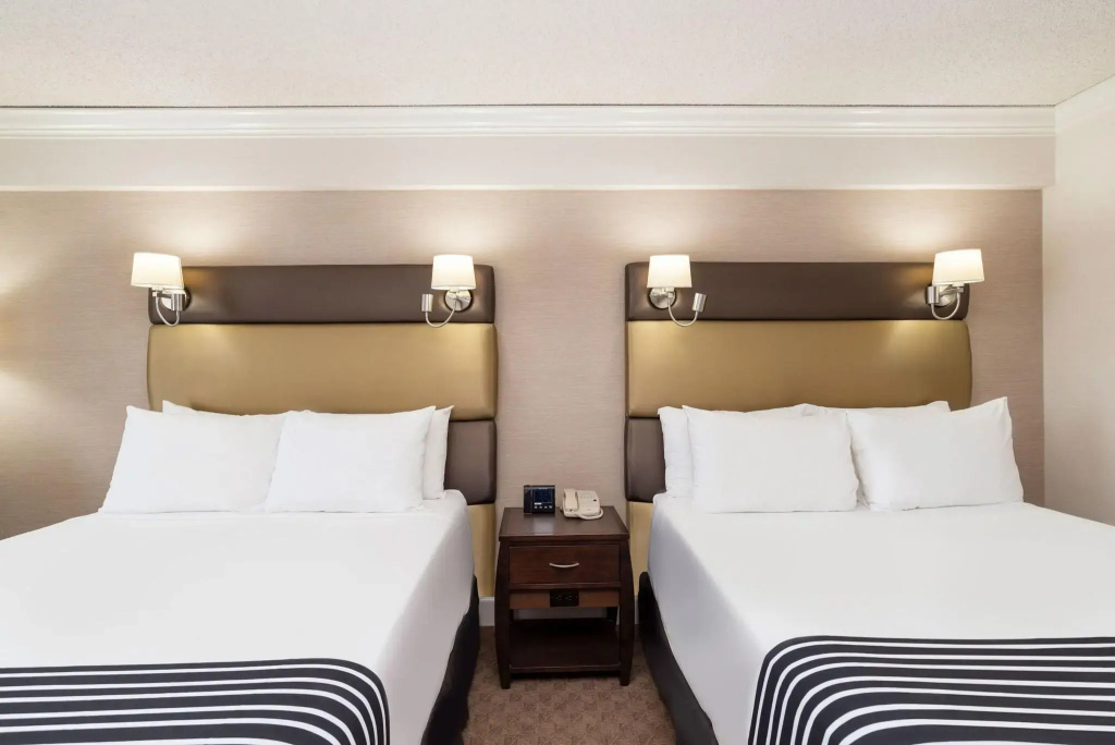 Sandman Signature Vancouver Airport Hotel & Resort
