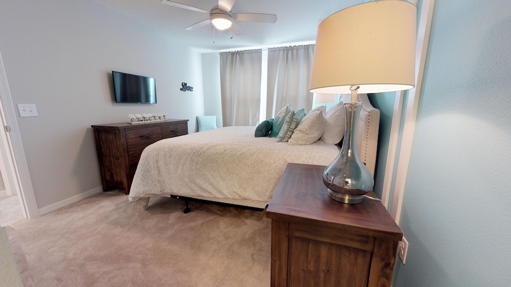 Compass Bay Kwa132