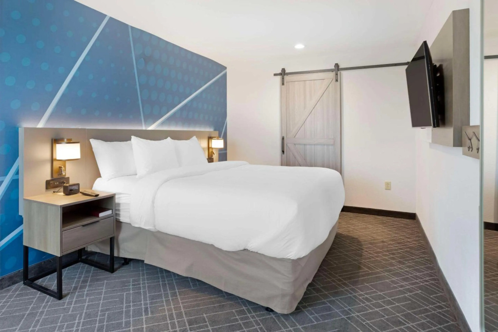 Comfort Inn & Suites Mountain Grove US-60