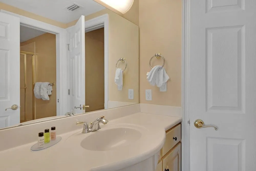 Gulf Crest Condominium #0905 - 2 Br Condo