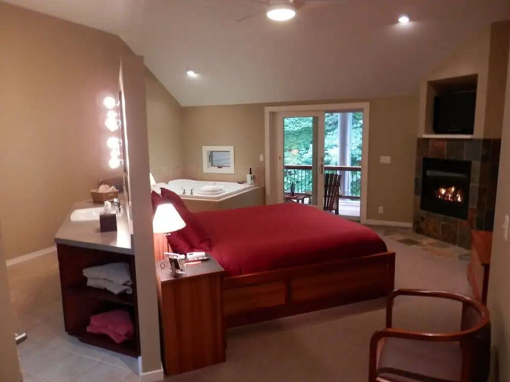 Pigeon Creek Inn