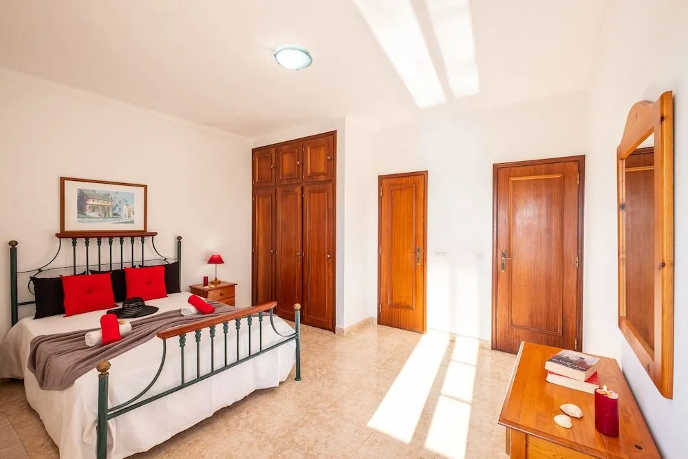 Villa Sunrise by Algarve Vacation
