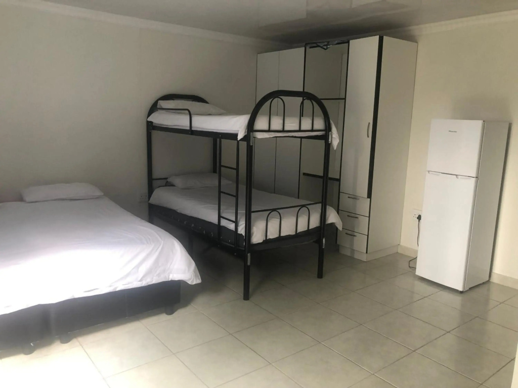 Africaren Budget Stay