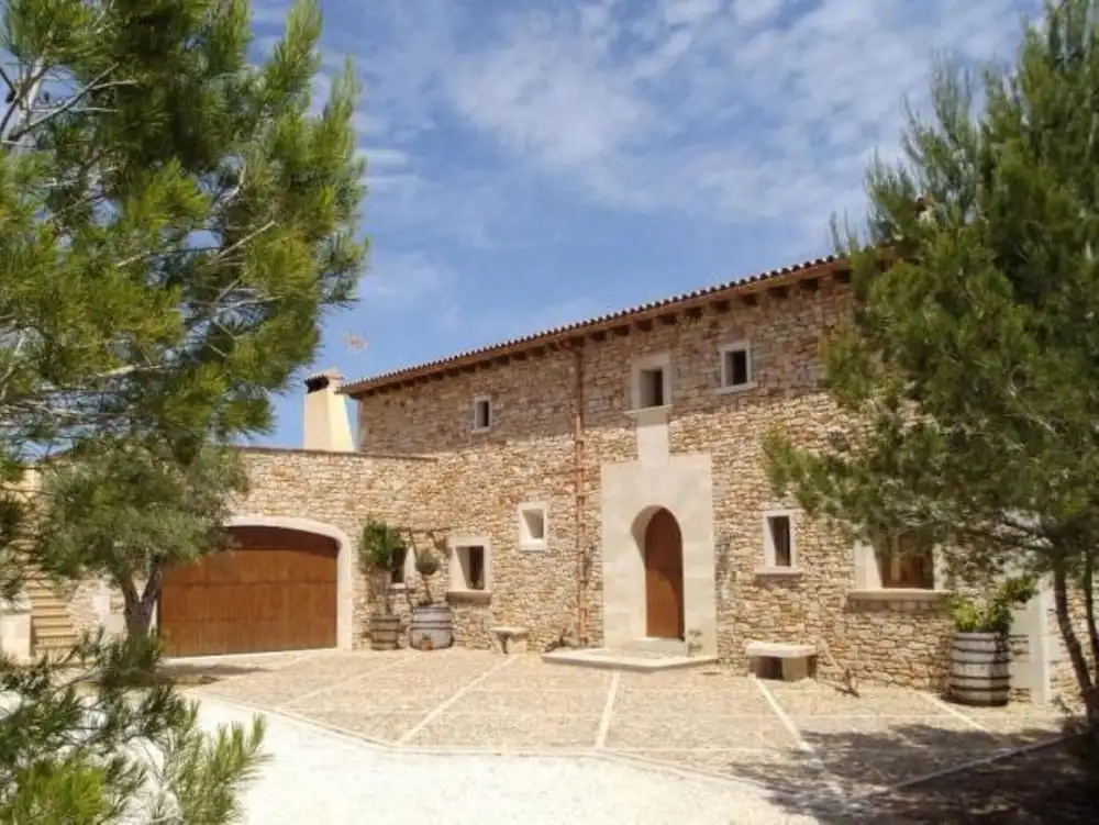 House - 4 Bedrooms with Pool and WiFi - 103976