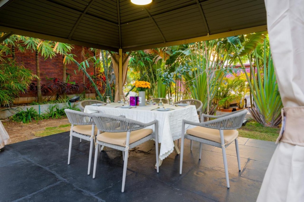 Treat Beach Resort Gholvad