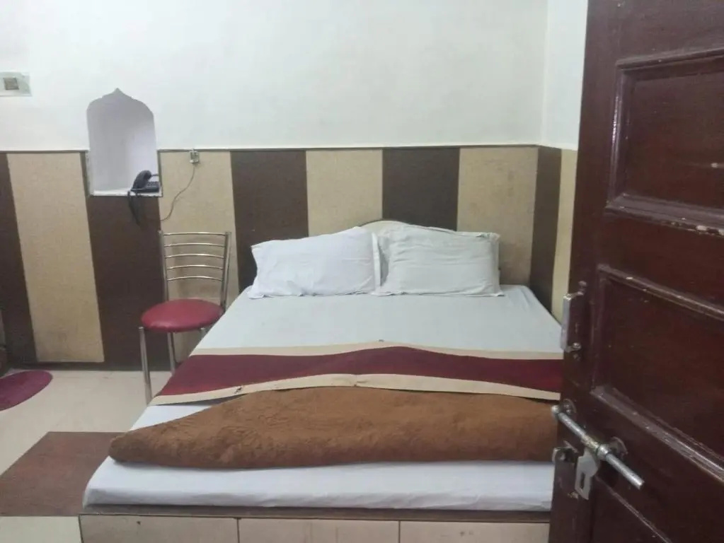 Hotel Amar Palace by Wb Inn