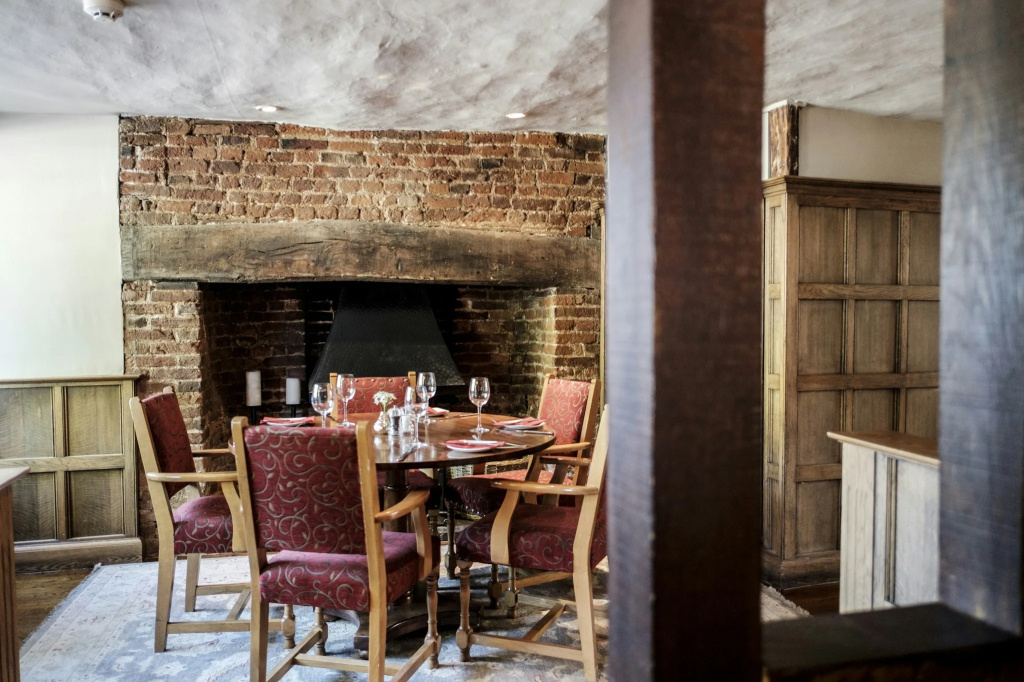 The Red Lion Hotel