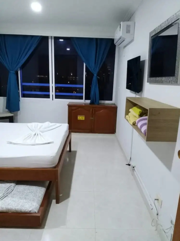 Apartment in Cartagena in Front of the sea 1c5-7