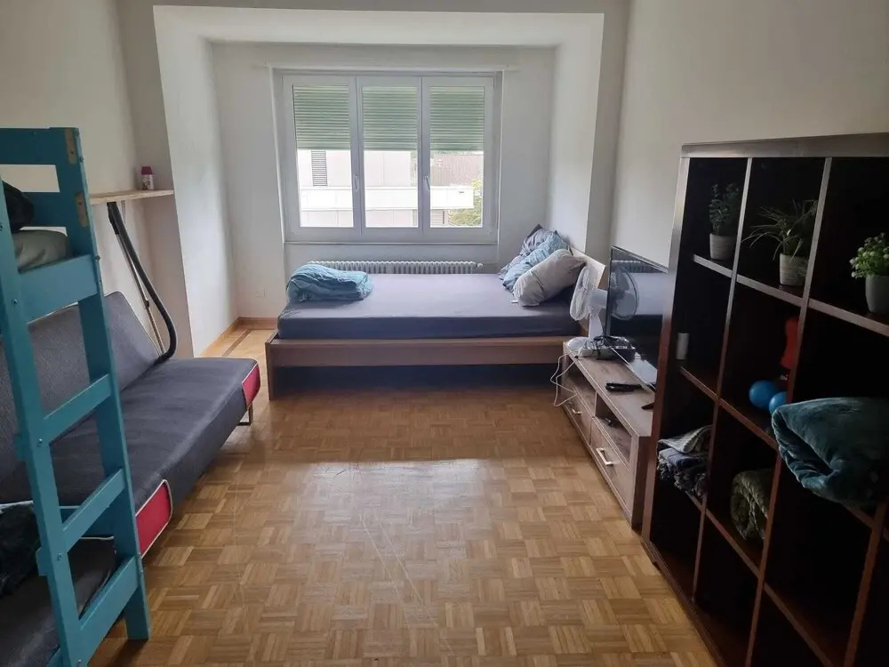 Full 3 Bedroom Flat With Internet and Balcony