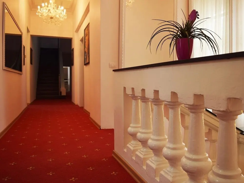The Crown Boutique Hotel & SPA
