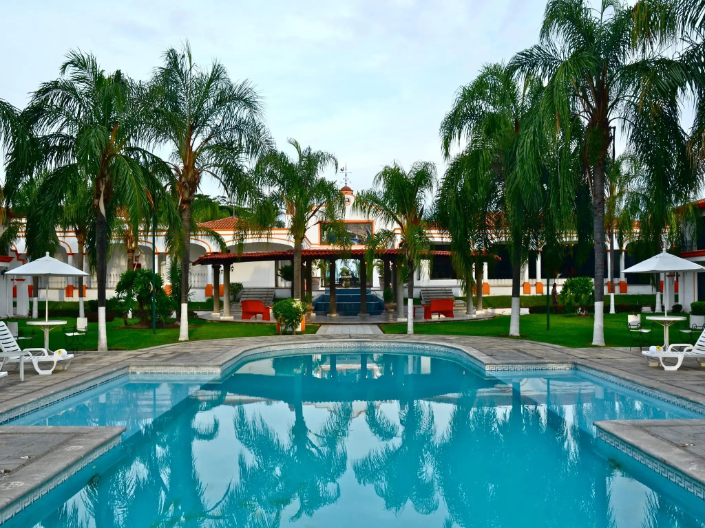 Mision Colima Hotel