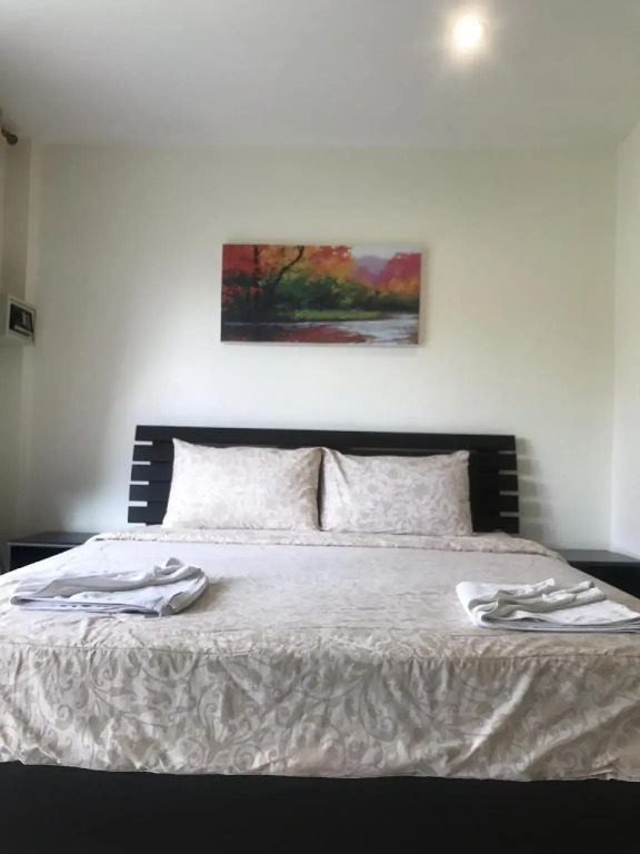 Kata Beach Guesthouse