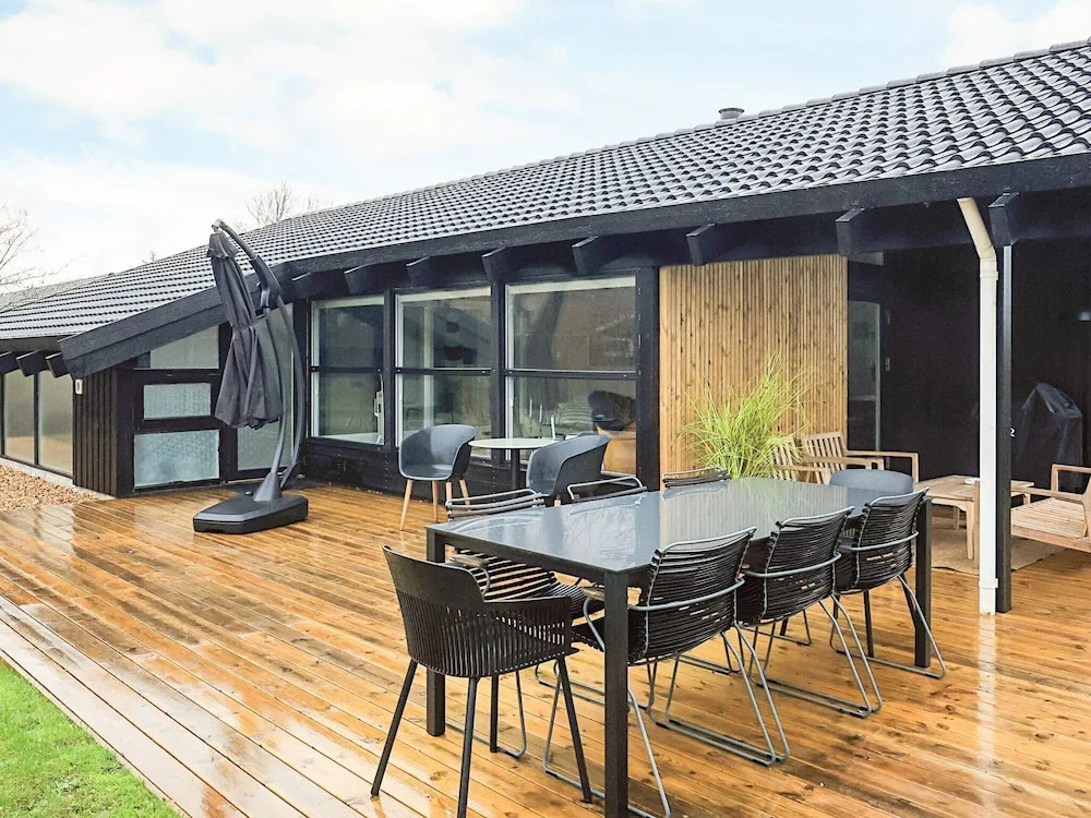 8 person holiday home in Bindslev-By Traum