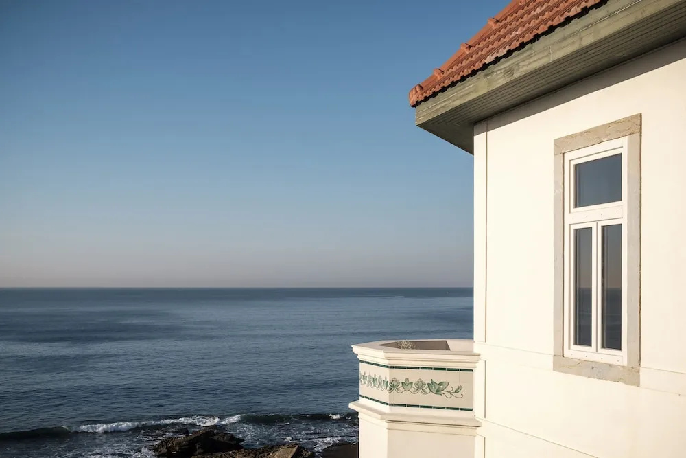 Seaview Castle by Cadenzalux