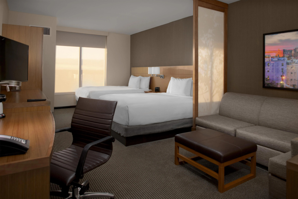 Hyatt Place Athens Downtown