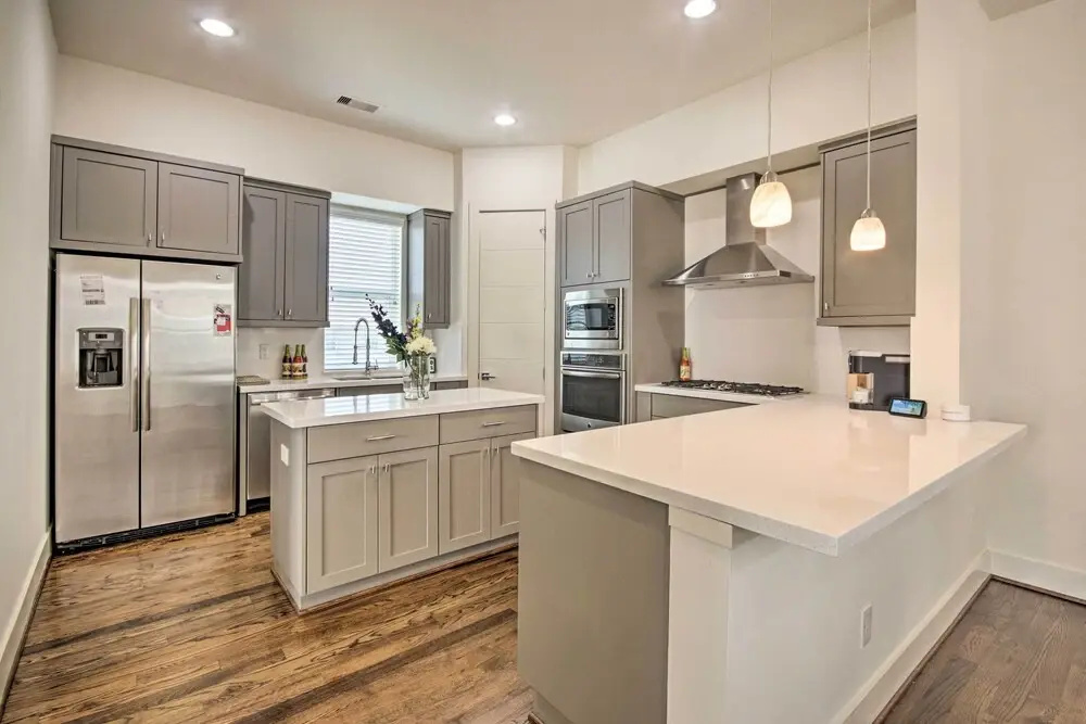 3-story Home Near Museums, Nightlife & Downtown!