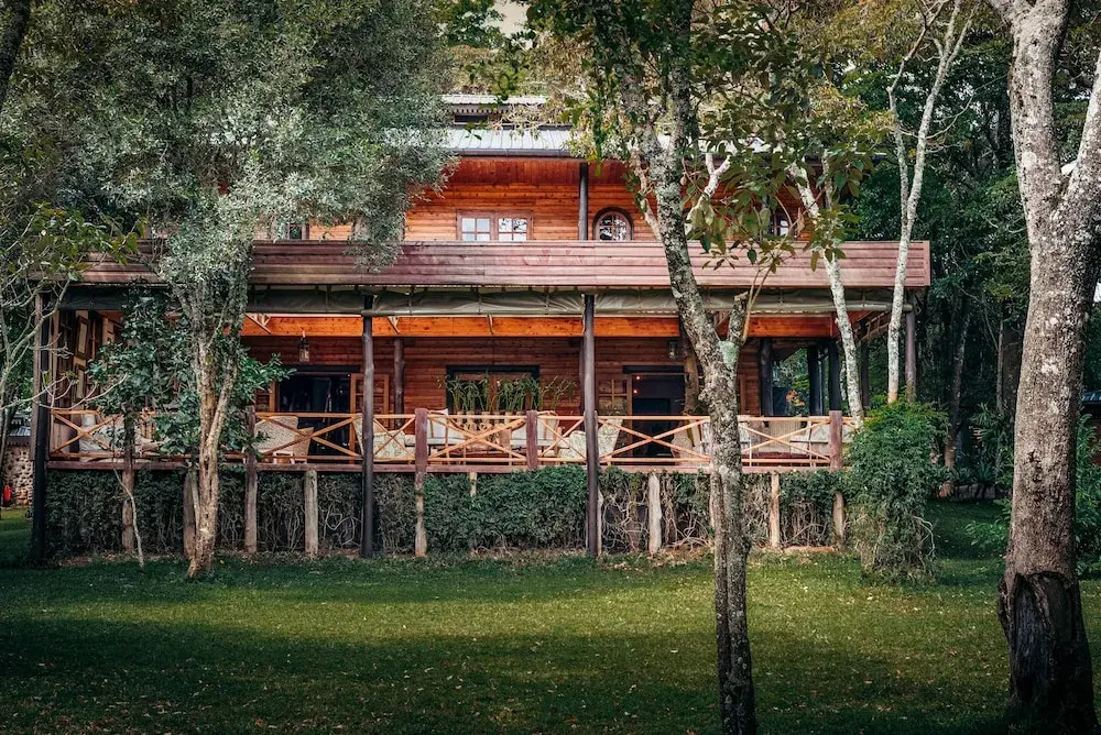 Hemingways Eden Residence
