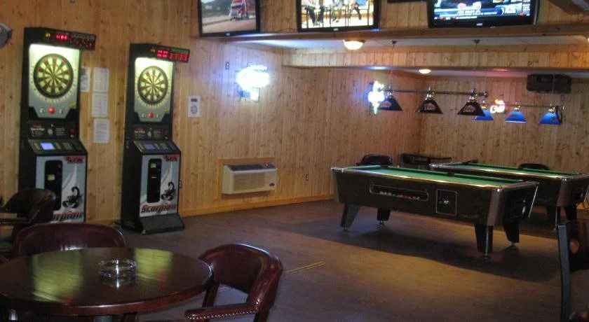 Frontier Lodge