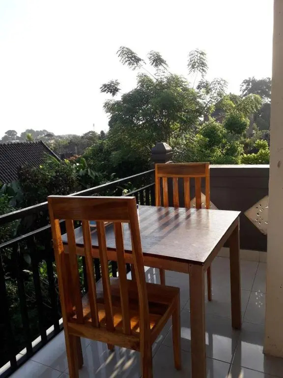 Kenari House