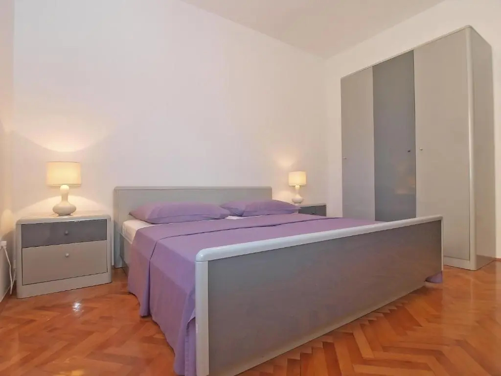 Apartments Mira 1293