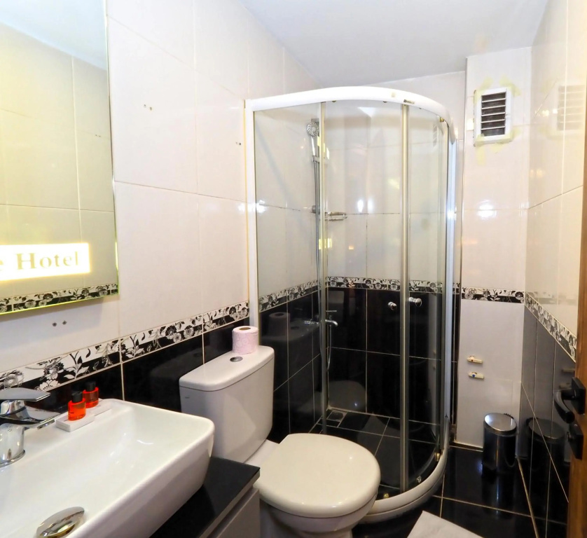 Seres Hotel