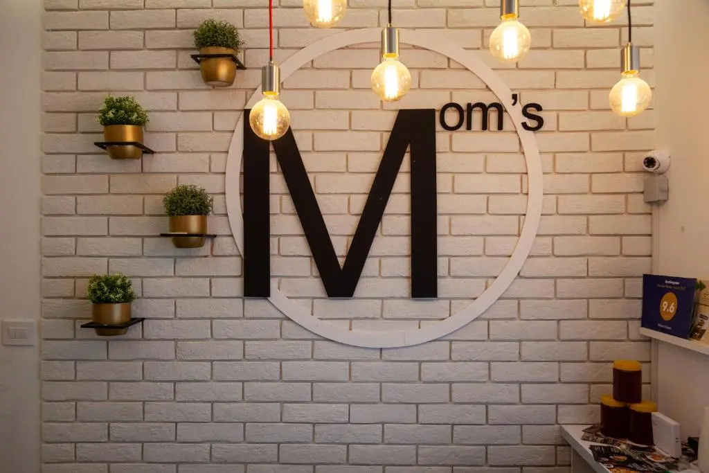 Moms house