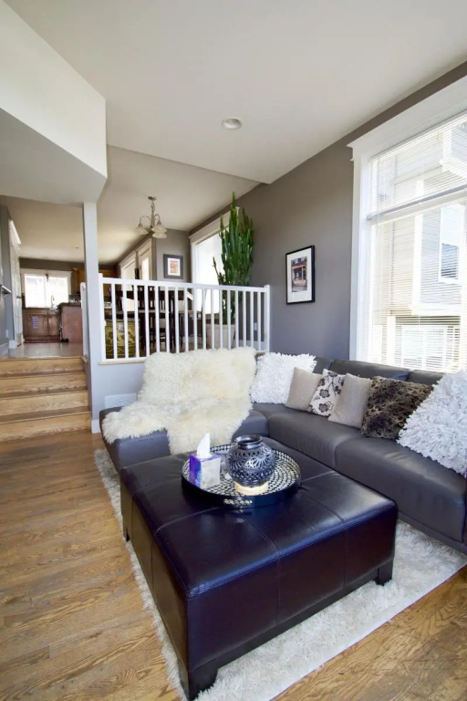 Walkable OTS Mid Century Condo-Pool