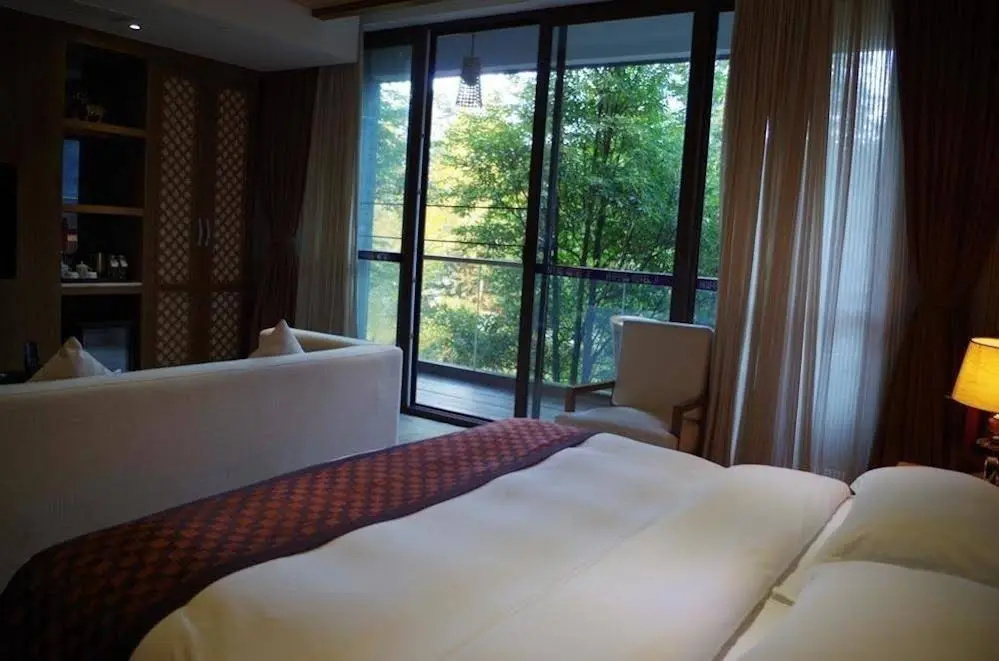Huifeng Hotel