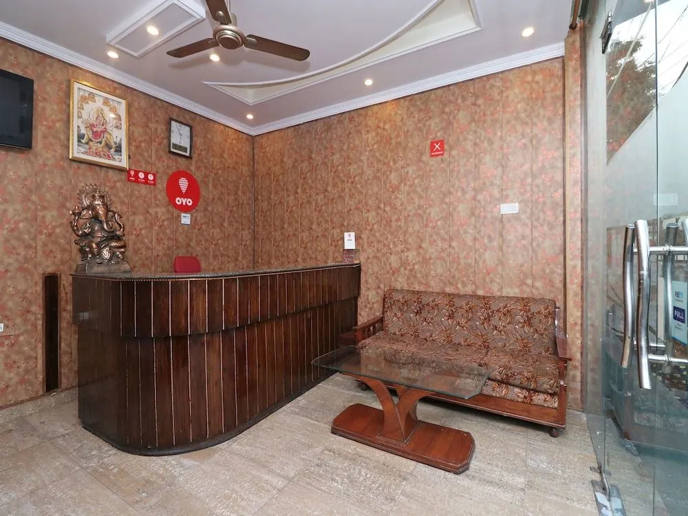 OYO 12068 Sunder Residency