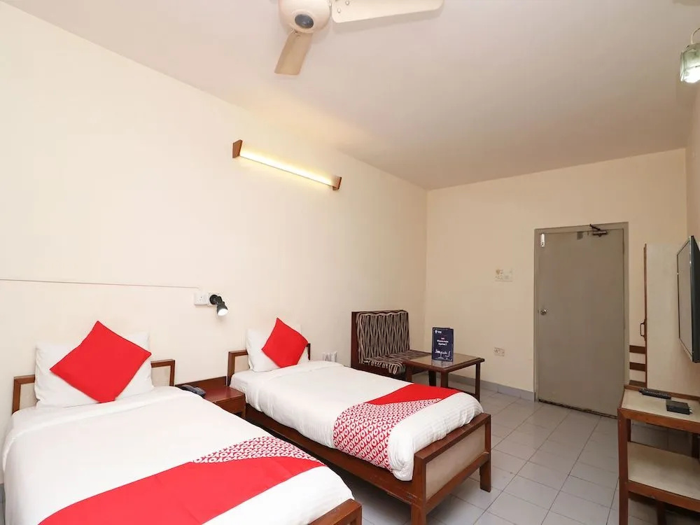 OYO 10571 Hotel Nova