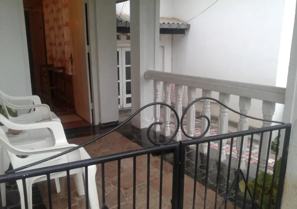 Kandy Hill Breeze ( Home Stay)