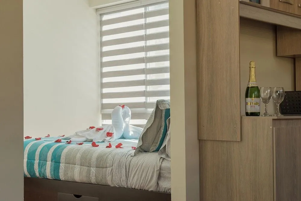Luxstone Executive & Suites