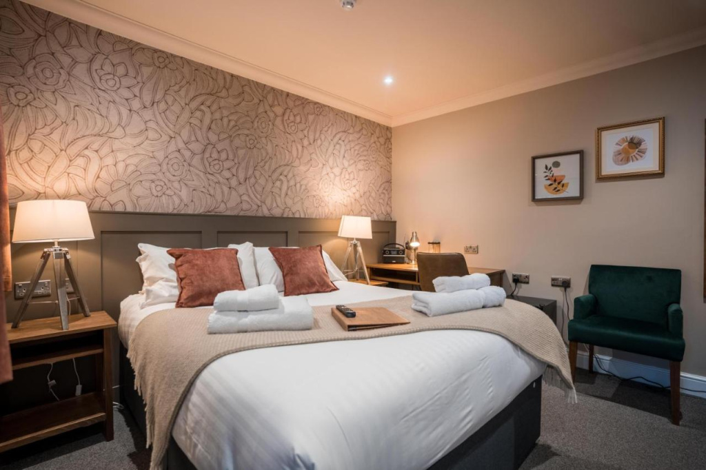 Harpers Steakhouse with Rooms, Southampton Swanwick Marina