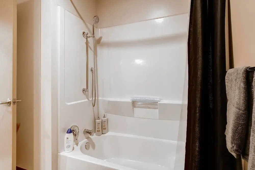 Speechless In Seattle! #1 Location - 2BR - Free Parking! (VR1)