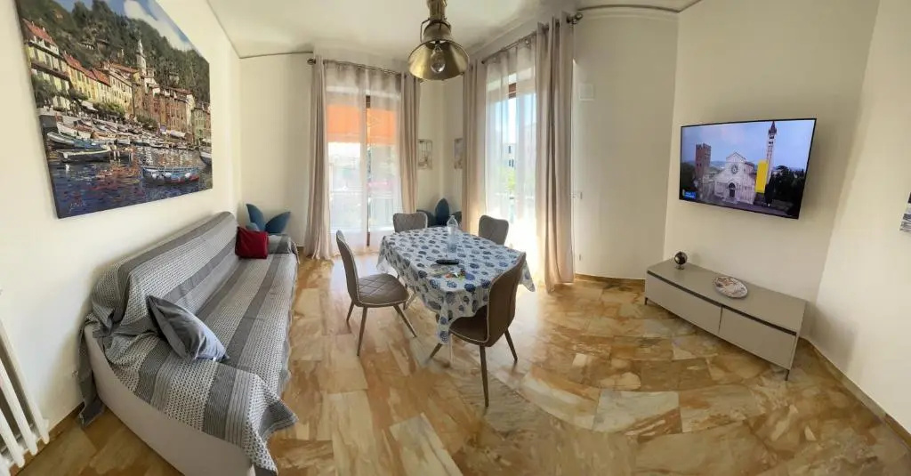 WELCOME RIVIERA -TORRE D'AVORIO APPARTAMENTO 126 mq piu'terrazzo25 mq - totalmente rinnovato- 250 m dal centro - parcheggio a pagamento 15 euro al giorno da prenotare in anticipo salvo dispo -parking at 15 euro per day to be booked in advance if available