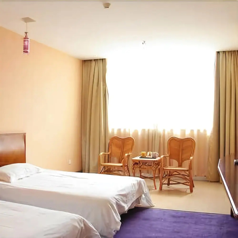 Hua Feng Hotel