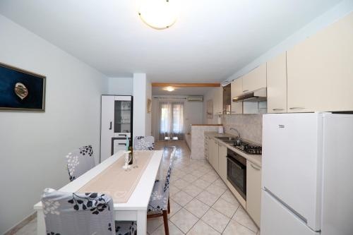 Apartment Gašpe A1