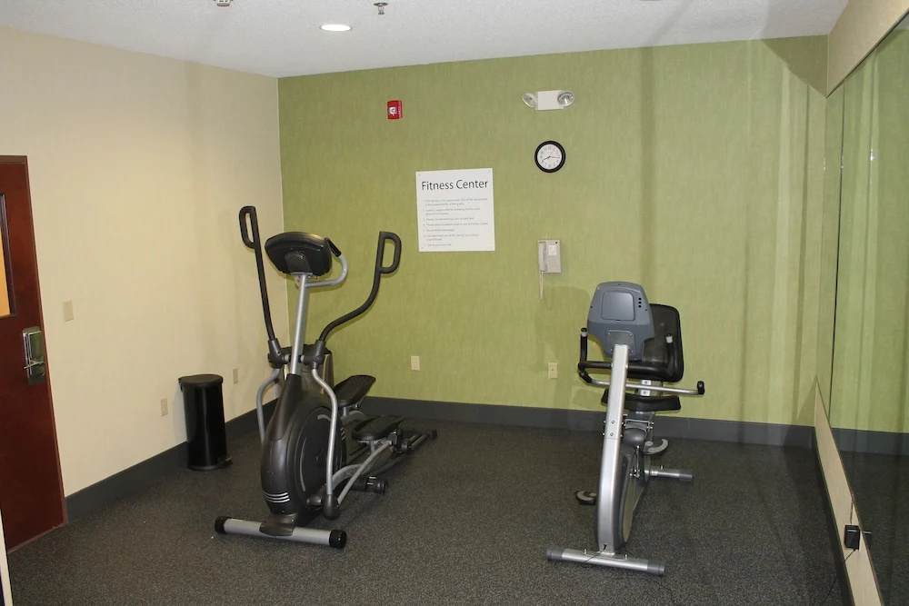 Holiday Inn Express Hotel & Suites RIPLEY, an IHG Hotel
