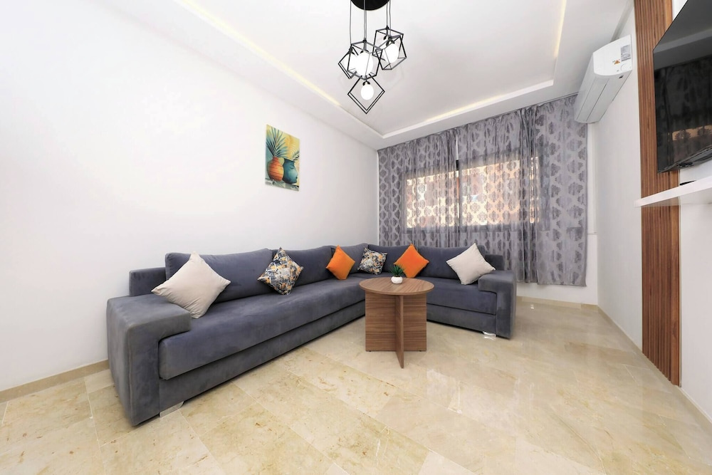 Charming 2-bedroom Apartment in the Heart of Marrakech