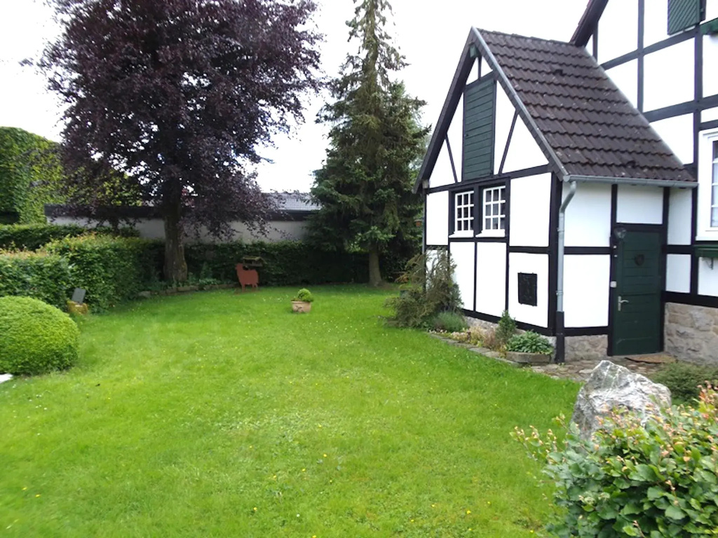 Cosy Holiday Home in Monschau With Garden