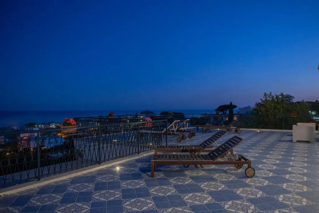 Gli Archi sul Mare