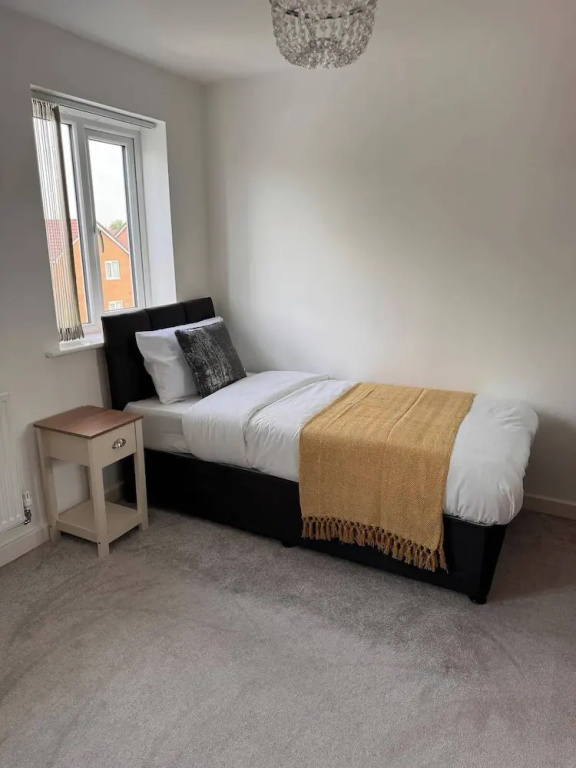Coventry Chic City House - 3 Beds
