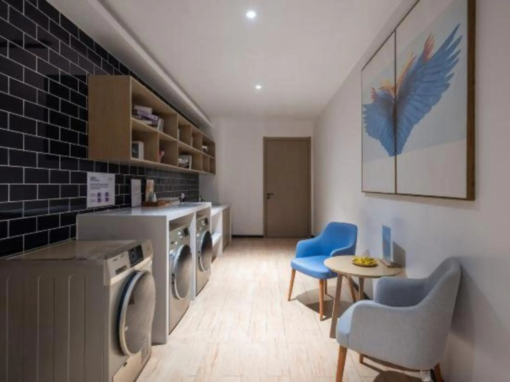 Grace Select Hotel (Yantai South Street Railway Station)