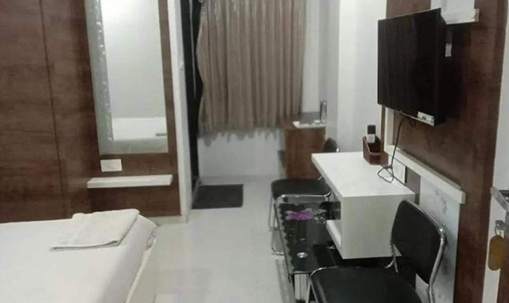 Fabhotel Ak Grand