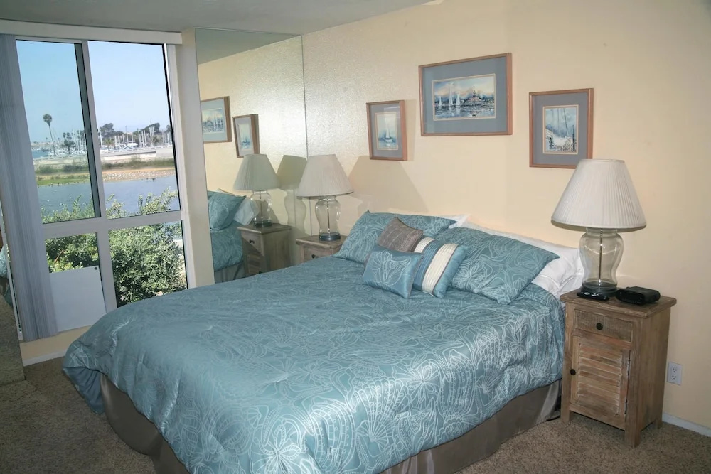 Harbor Cottage