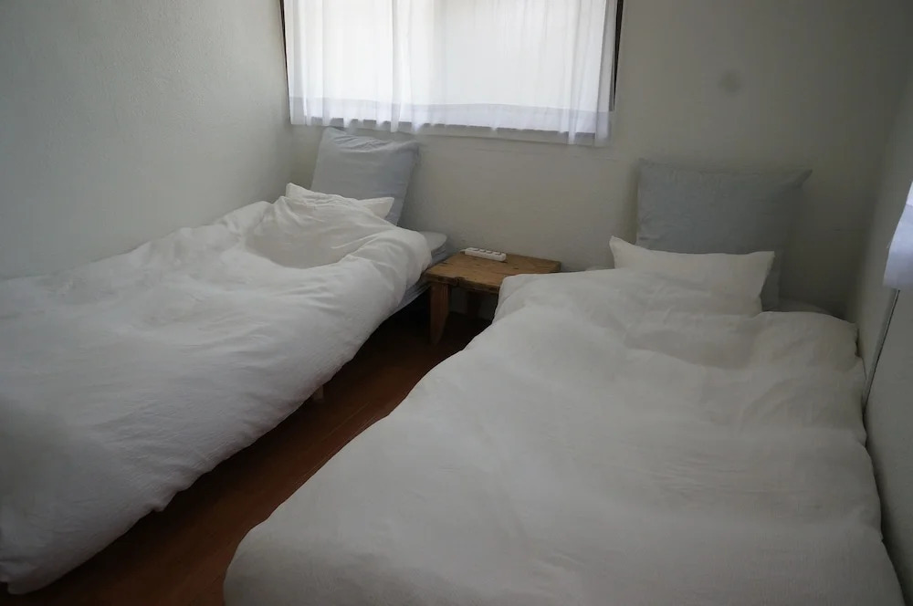 Tiny guest house mametora