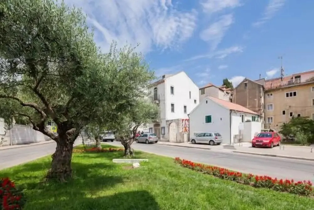 Bliss Apartments with free parking