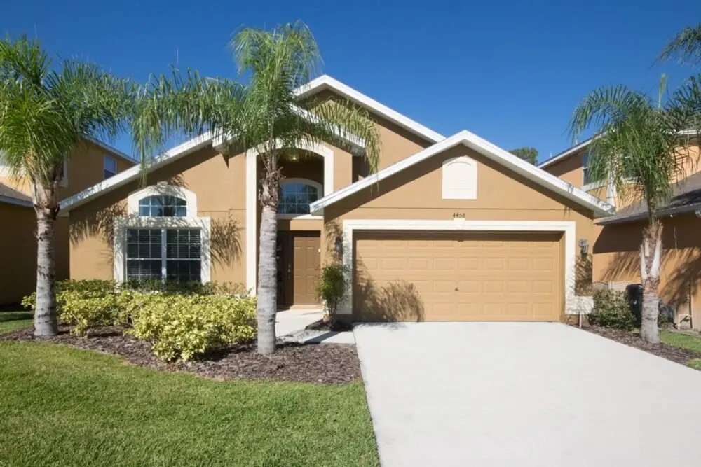 Veranda Palms 4458